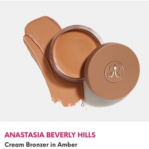 Anastasia Bronzer in Amber